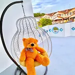 Comfort Cozy Landed House For Familiy 2Room 8Pax Bukit Indah