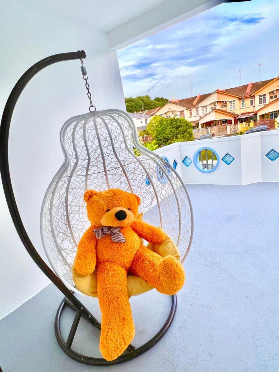 Comfort Cozy Landed House For Familiy 2room 8pax Bukit Indah Holiday home *